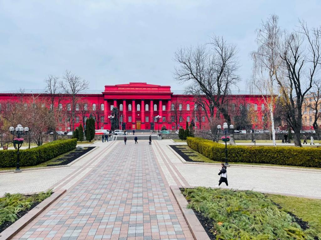 Amazing Tara'S Shevchenko Square Lejlighed Kiev Eksteriør billede